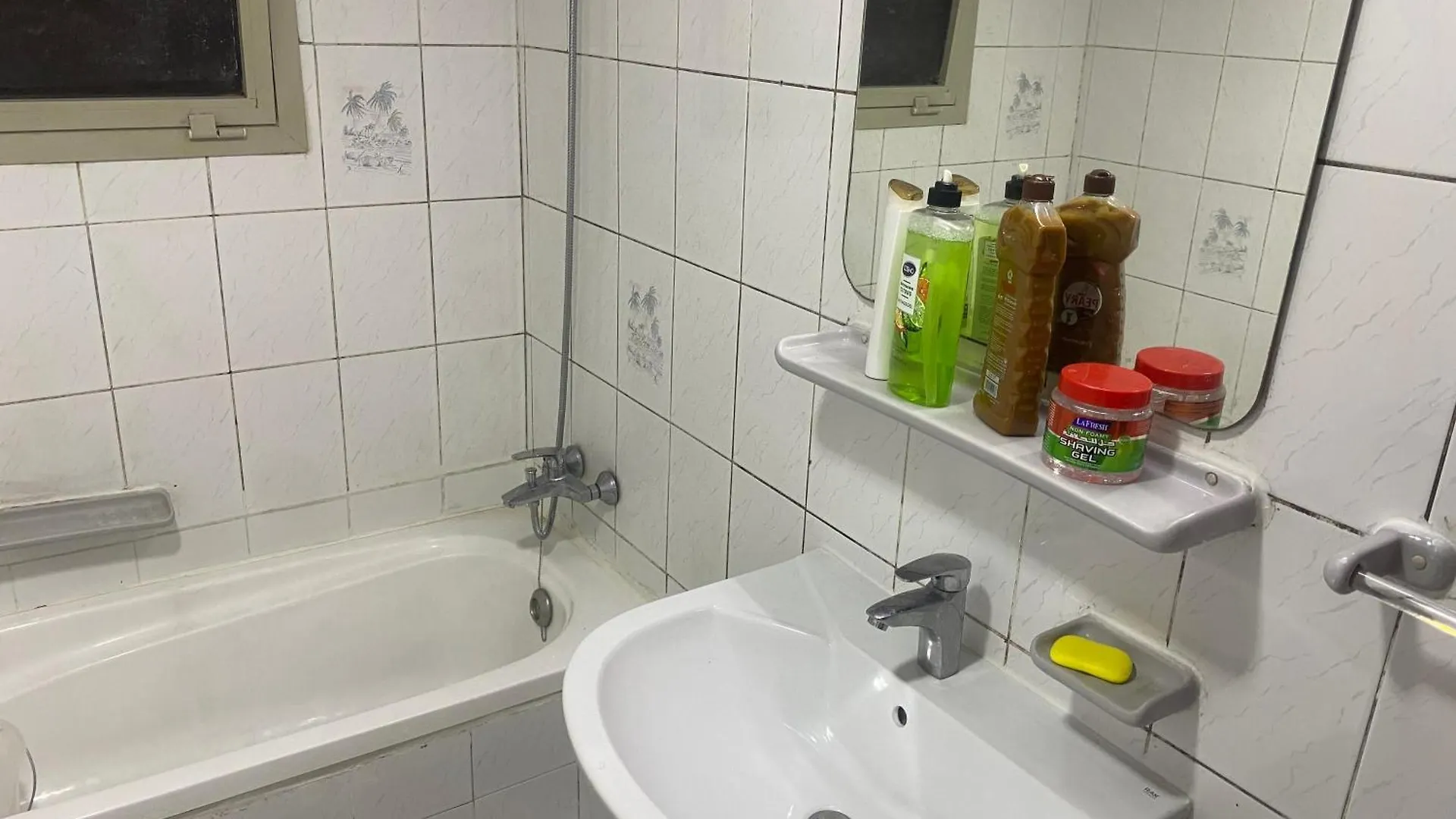 Dream Valley Hostel Abu Dhabi